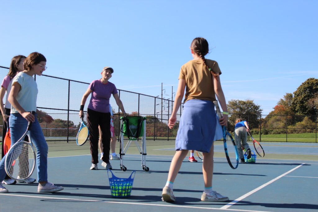 Imogen Saiz Children's Tennis Group Class - Photography by Taryn de Meillon